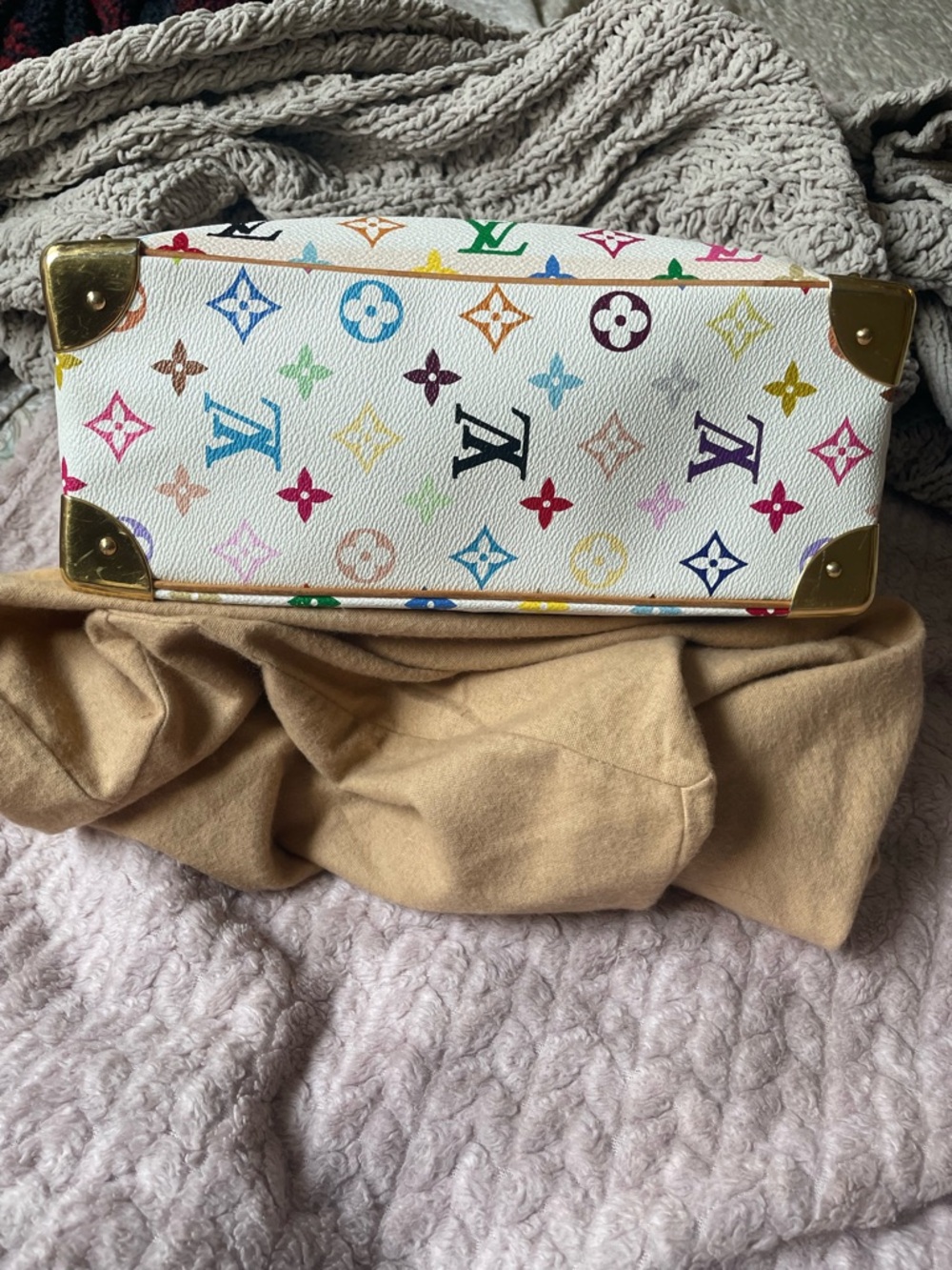 Louis Vuitton White Murikami Monogram Trouville - Picture 5 of 11